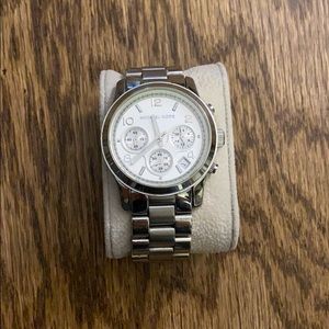 MICHAEL KORS SILVER WATCH